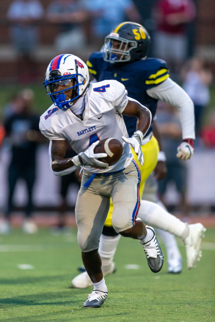 Bartlett vs Lausanne , played at Lausanne HS on Sept 9, 2022. Bartlettl won 42-31

Deshaun Catron runs in for the TD reception from Braylen Ragland.