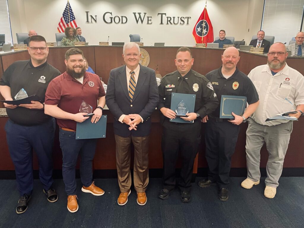 City Employees receive recognition